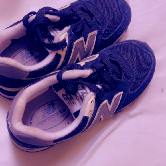 Sneaker - Picture 3 of 3